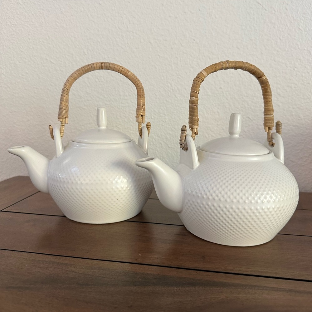 Chefs Counter Textured Teapots - Set of 2